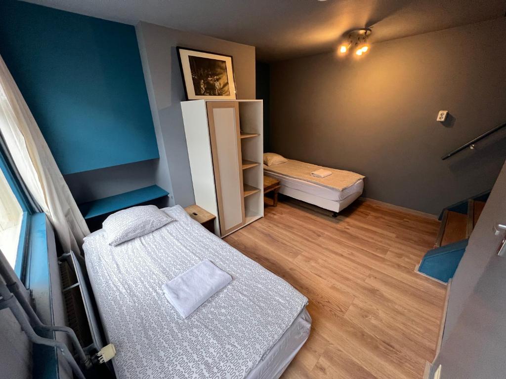 B&B for up to 4 people near Dam Square